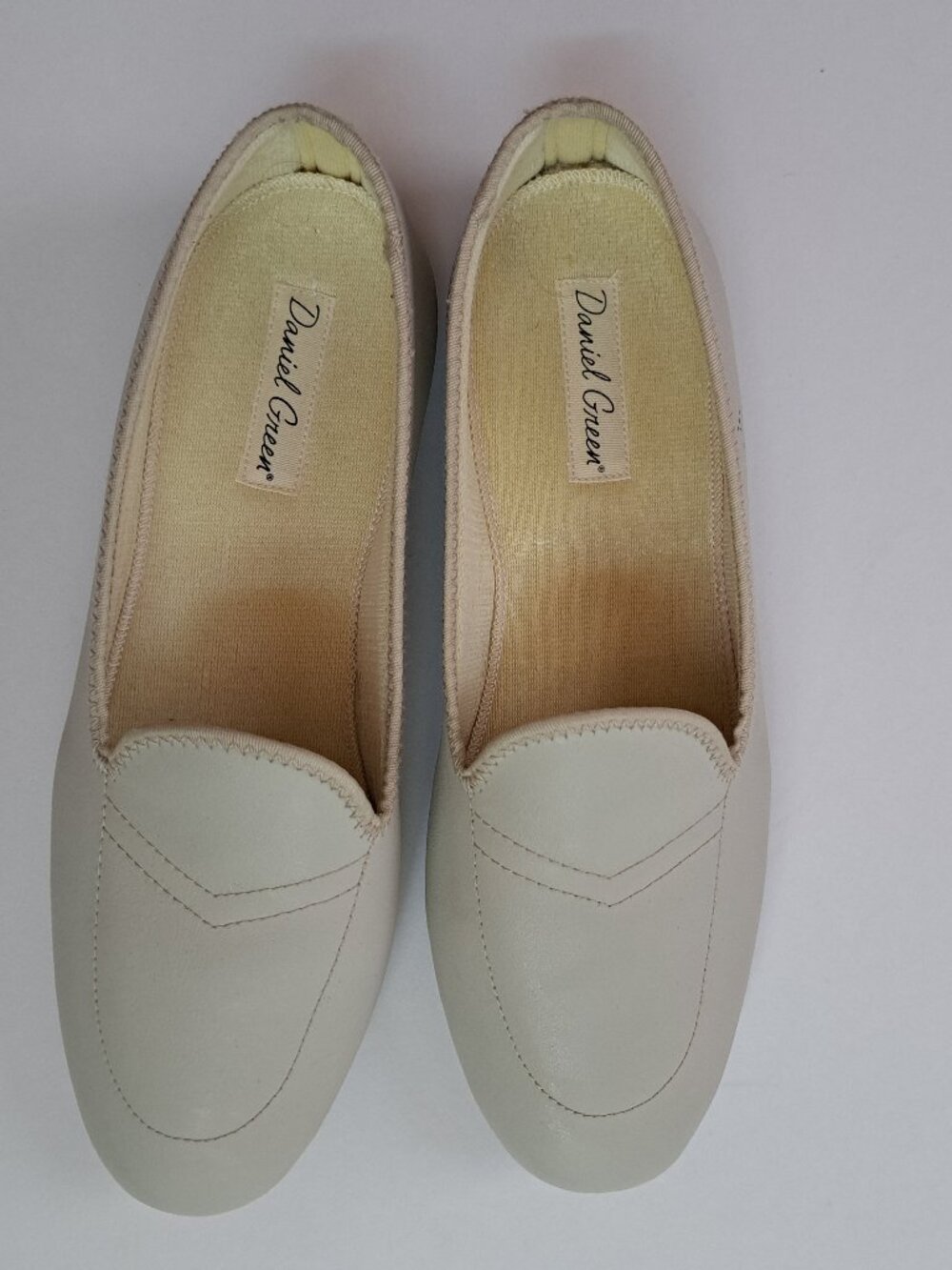 Cream house slippers